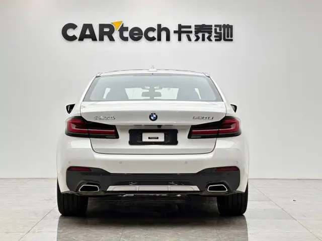 BMW 5 Series — Фото автомобиля 4