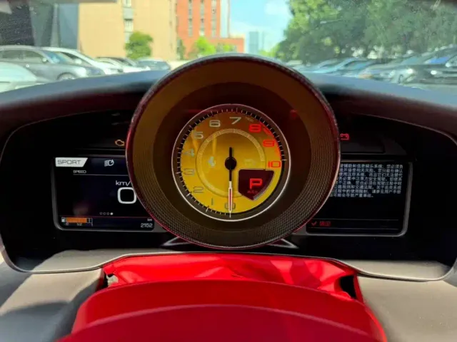 Ferrari F8 — Фото автомобиля 7