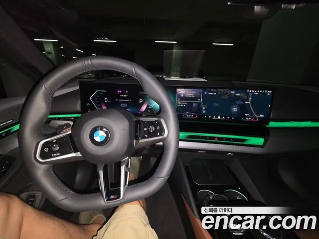 BMW 5 Series G60 — Фото автомобиля 5