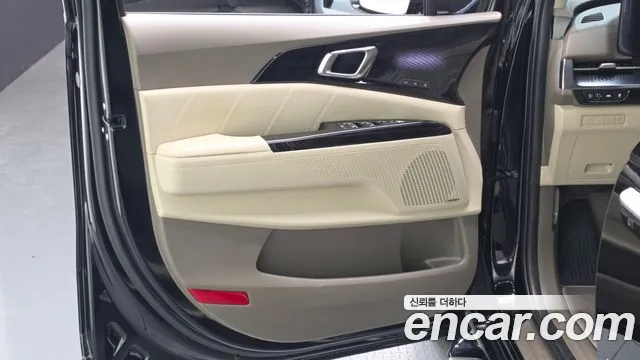 Kia Carnival Generation 4 — Фото автомобиля 24