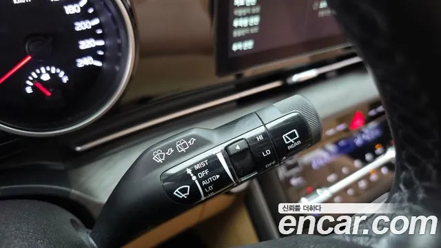 Kia Canival Carnival 4 поколение Дизель 9 мест Prestige — Фото автомобиля 16