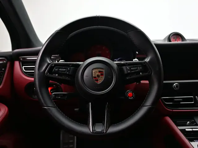 Porsche Macan — Фото автомобиля 10