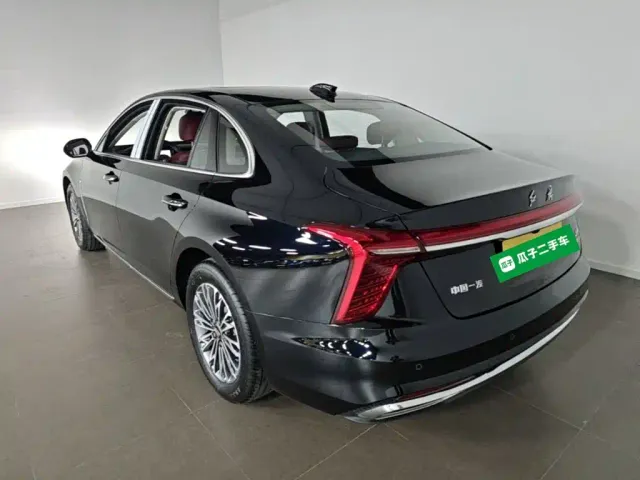 Hongqi H5 — Фото автомобиля 4