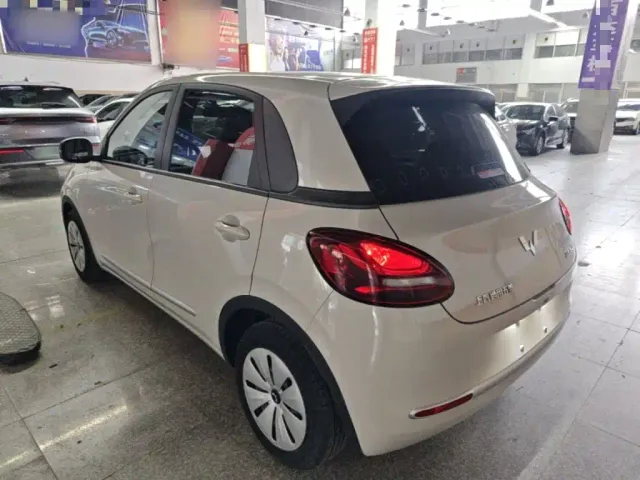 Wuling Bingo — Фото автомобиля 4