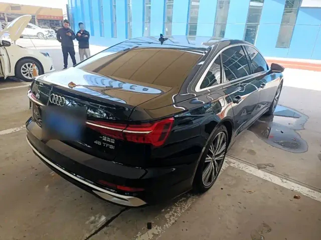 Audi A6L — Фото автомобиля 6