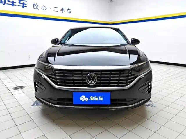 Volkswagen Passat — Фото автомобиля 2
