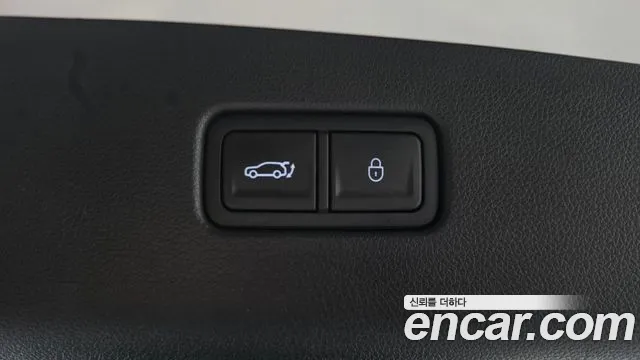 Genesis GV70 — Фото автомобиля 22