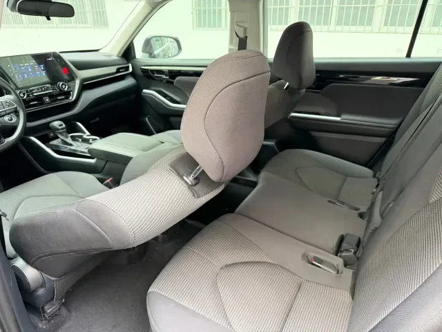 Toyota Highlander — Фото автомобиля 12