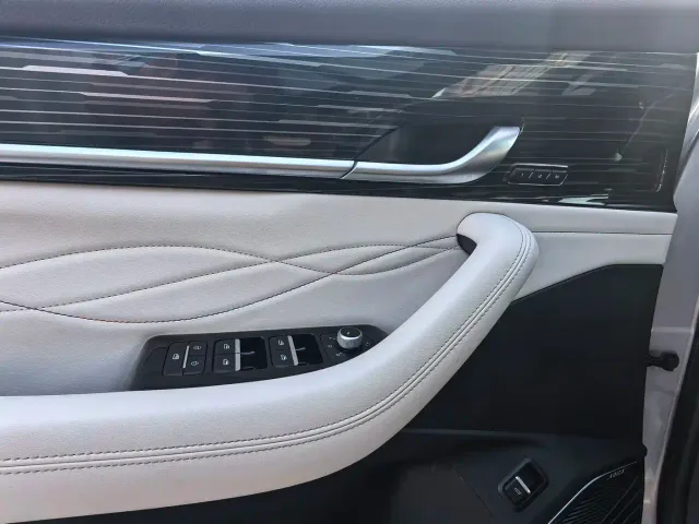 Geely Xingyue L — Фото автомобиля 12
