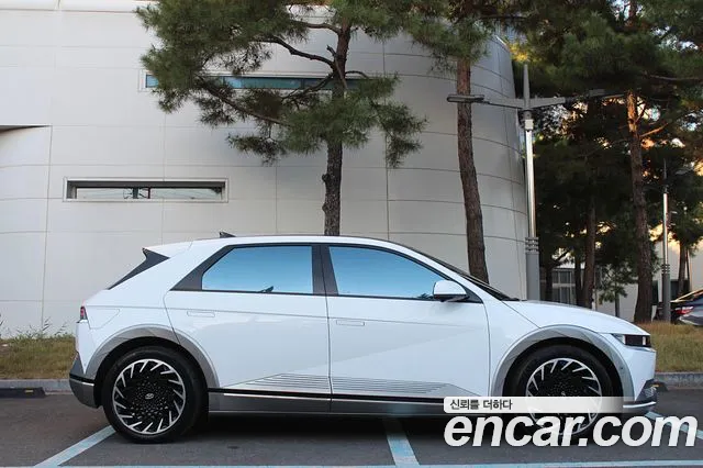 Hyundai Ioniq 5 — Фото автомобиля 3