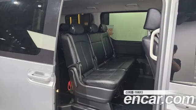 Hyundai Staria Staria Tourer 11 мест — Фото автомобиля 12