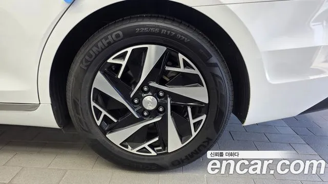 Hyundai Grandeur (New) Hybrid — Фото автомобиля 6