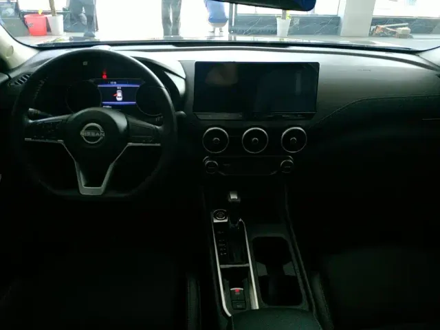 Nissan Sylphy — Фото автомобиля 12