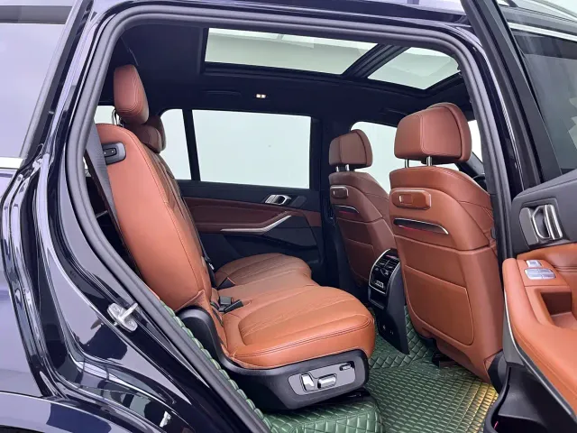 BMW X7 — Фото автомобиля 23