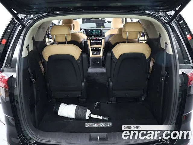 Kia Carnival Generation 4 — Фото автомобиля 5