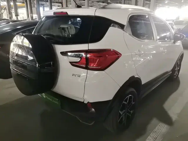 BYD Yuan Pro — Фото автомобиля 6
