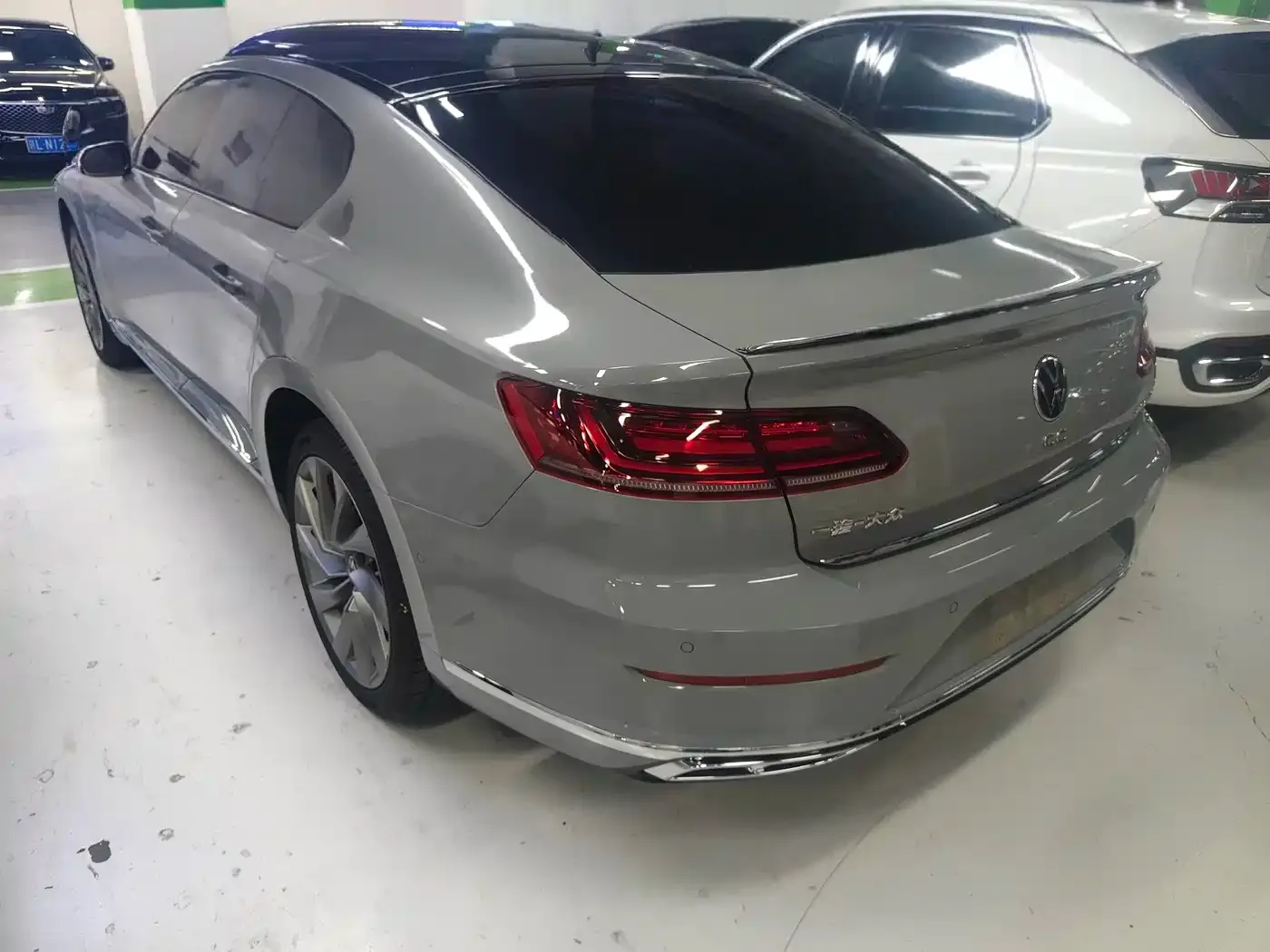 Volkswagen FAW-Volkswagen CC 2021 380TSI Eye-catching Edition — Фото автомобиля 15