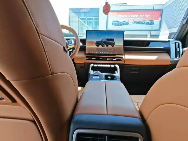 iCAR V27 — Фото автомобиля 14