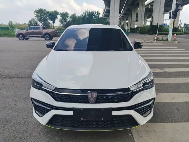 Roewe i5 — Фото автомобиля 2