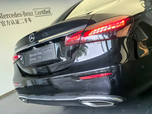 Mercedes-Benz E-Class — Фото автомобиля 9