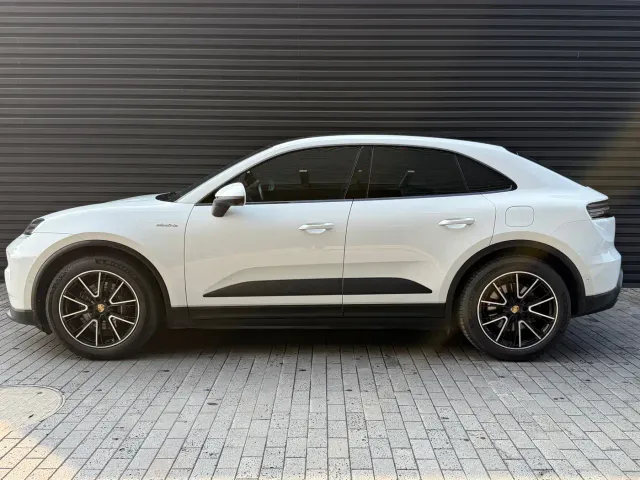 Porsche Macan EV — Фото автомобиля 7
