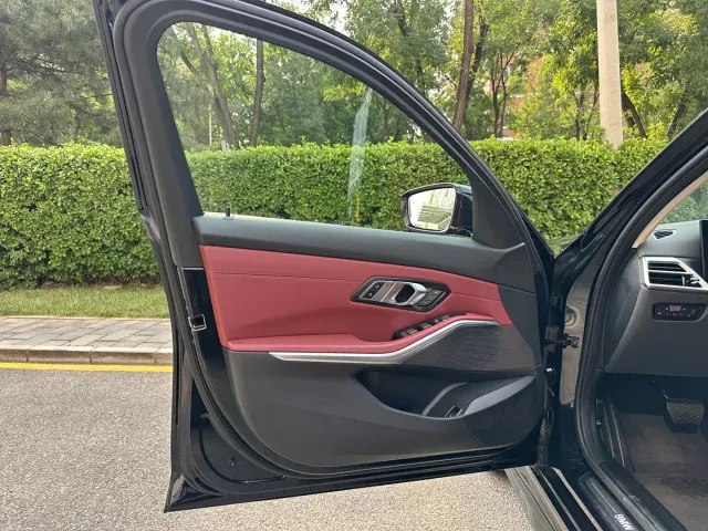 BMW i3 — Фото автомобиля 14