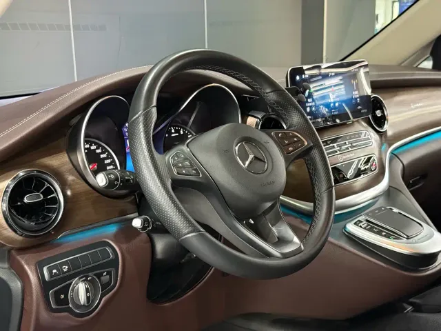 Mercedes-Benz V-Class — Фото автомобиля 5