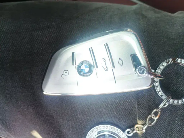 BMW 5 Series — Фото автомобиля 16