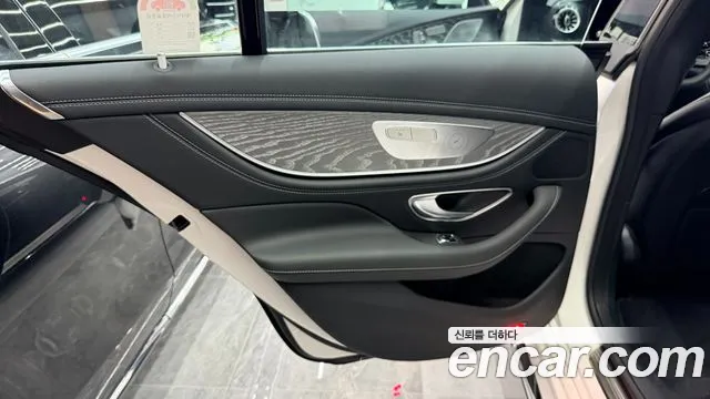 Mercedes-Benz AMG GT X290 (2018–2026) — Фото автомобиля 13