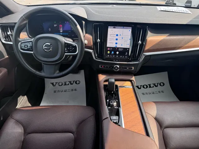 Volvo S90 — Фото автомобиля 6