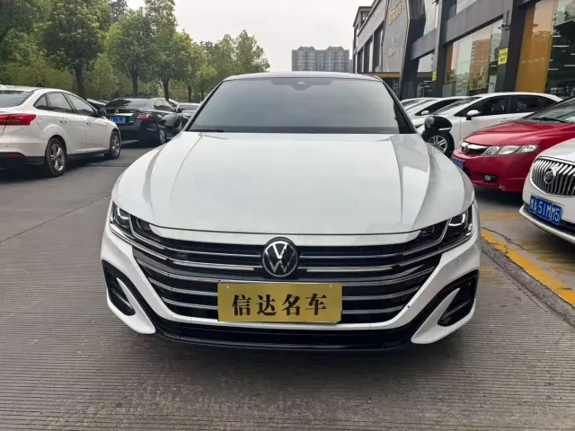 Volkswagen CC — Фото автомобиля 2