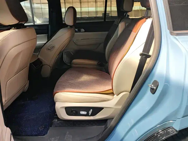 Li Auto ONE — Фото автомобиля 11
