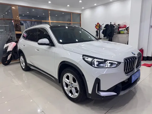 BMW X1 — Фото автомобиля 3