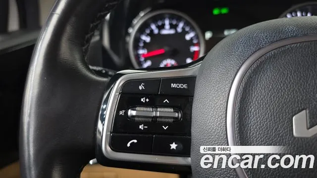 Kia Carnival 4th Gen — Фото автомобиля 24