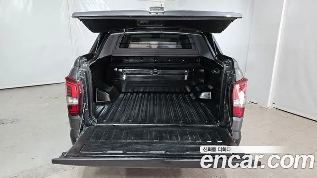 KG_Mobility_Ssangyong Rexton Новый Rexton Sport Khan Дизель 2.2 2WD — Фото автомобиля 20