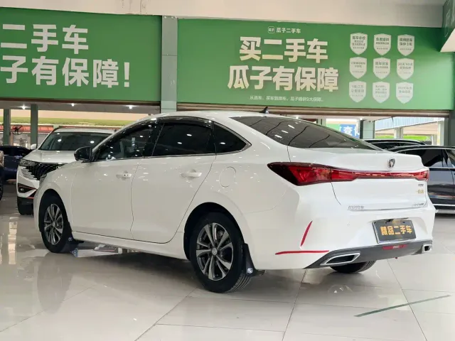 Changan Eado — Фото автомобиля 4