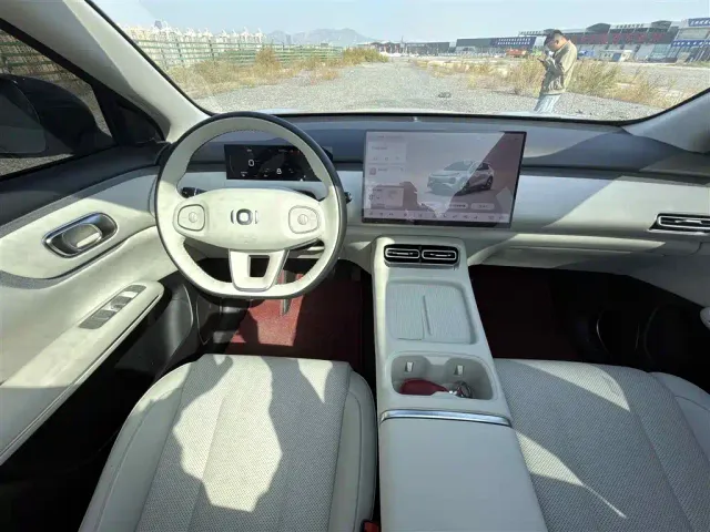 Changan Qiyuan Q05 — Фото автомобиля 9
