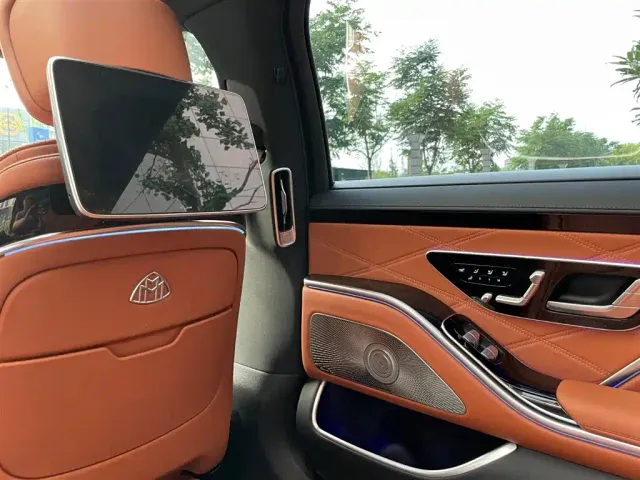 Mercedes-Benz Maybach S-Class — Фото автомобиля 16