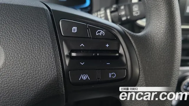 Hyundai Venue — Фото автомобиля 24
