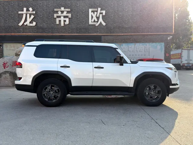 Lexus GX — Фото автомобиля 16