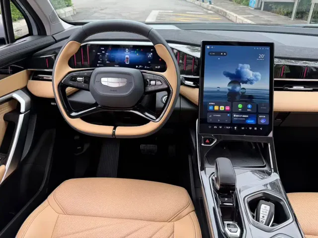 Geely Boyue L — Фото автомобиля 18