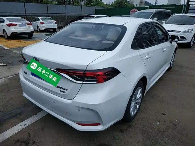 Toyota Corolla — Фото автомобиля 6