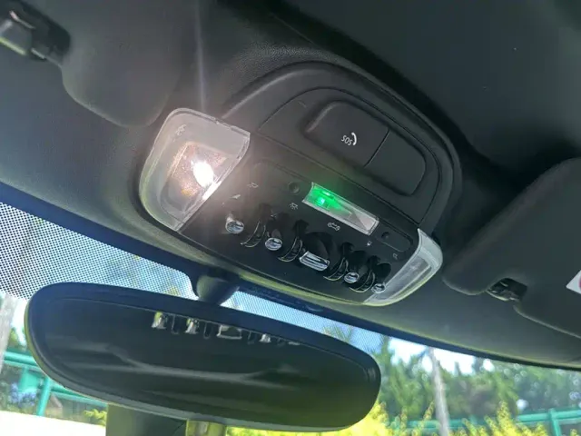 MINI Hatch — Фото автомобиля 15