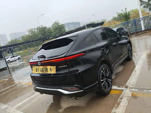 Toyota Venza — Фото автомобиля 8