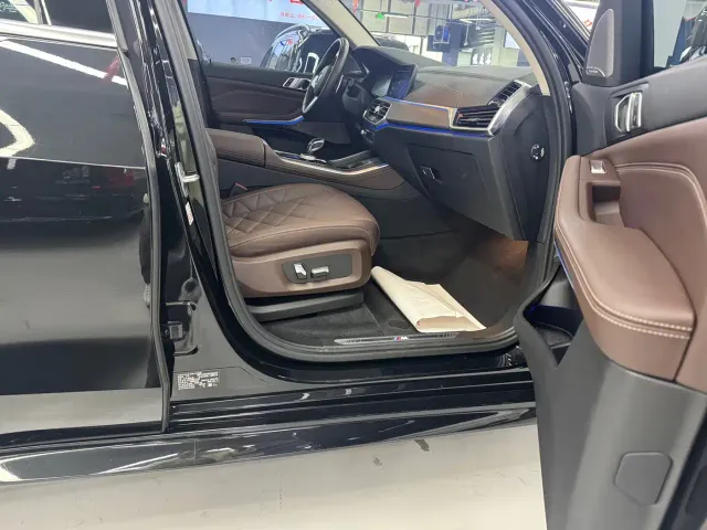 BMW X5 — Фото автомобиля 8