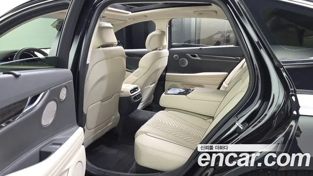 Genesis G80 Бензин 3.5 турбо AWD — Фото автомобиля 22