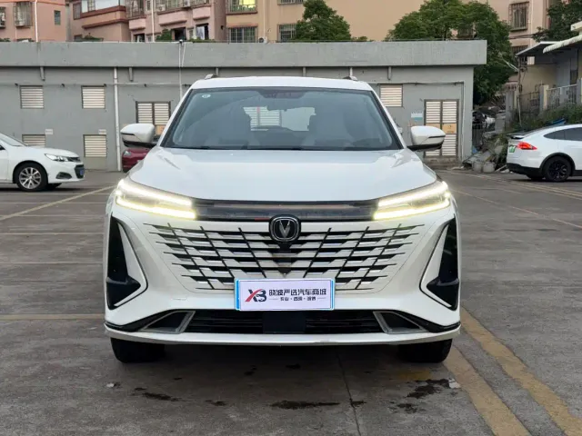 Changan CS75 Plus — Фото автомобиля 2