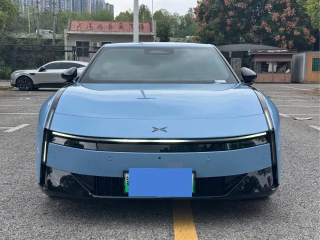 Xpeng P7 — Фото автомобиля 2