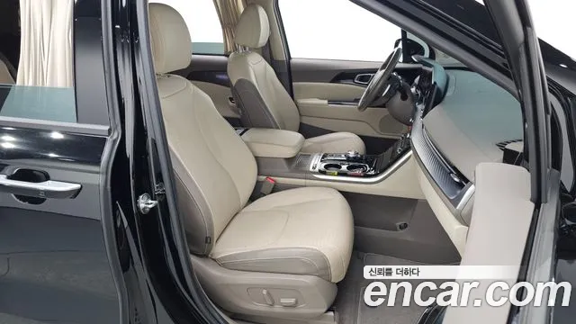 Kia Canival Carnival 4 поколение Дизель 7 мест Hi-Limousine — Фото автомобиля 11