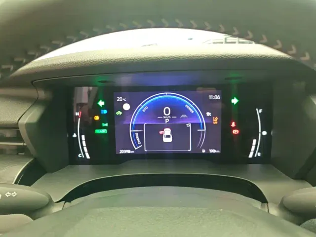 Toyota Camry — Фото автомобиля 11